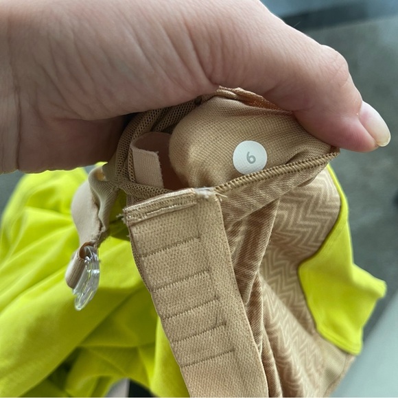 Lululemon Fitted Tank Yellow Stripes Size 6 Yoga Gym Top Sleeveless - Picture 6 of 7